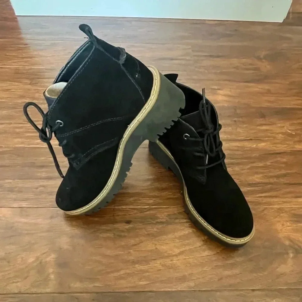 Black Suede Boots-White Mountain- NWOT size 6.5